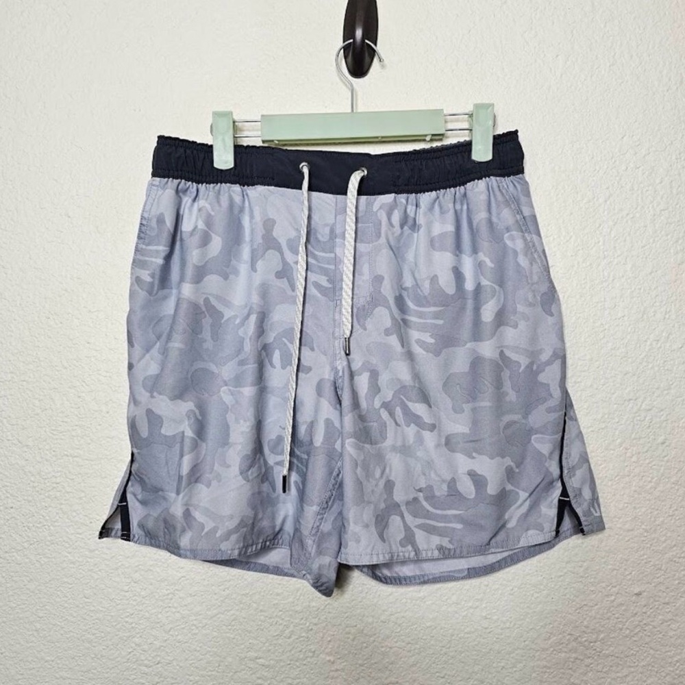 Vuori Men's trail Gray Camo Shorts